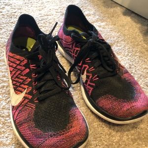 Nike Free 4.0 flyknit sneakers